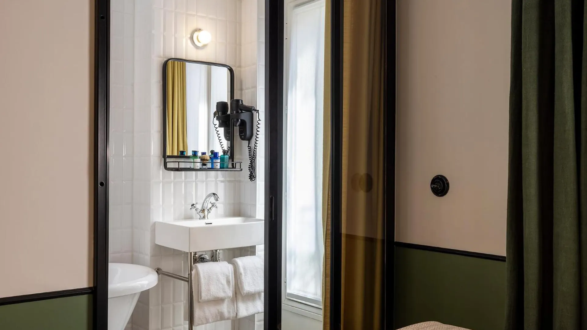 Hotel Avalon Cosy 4*