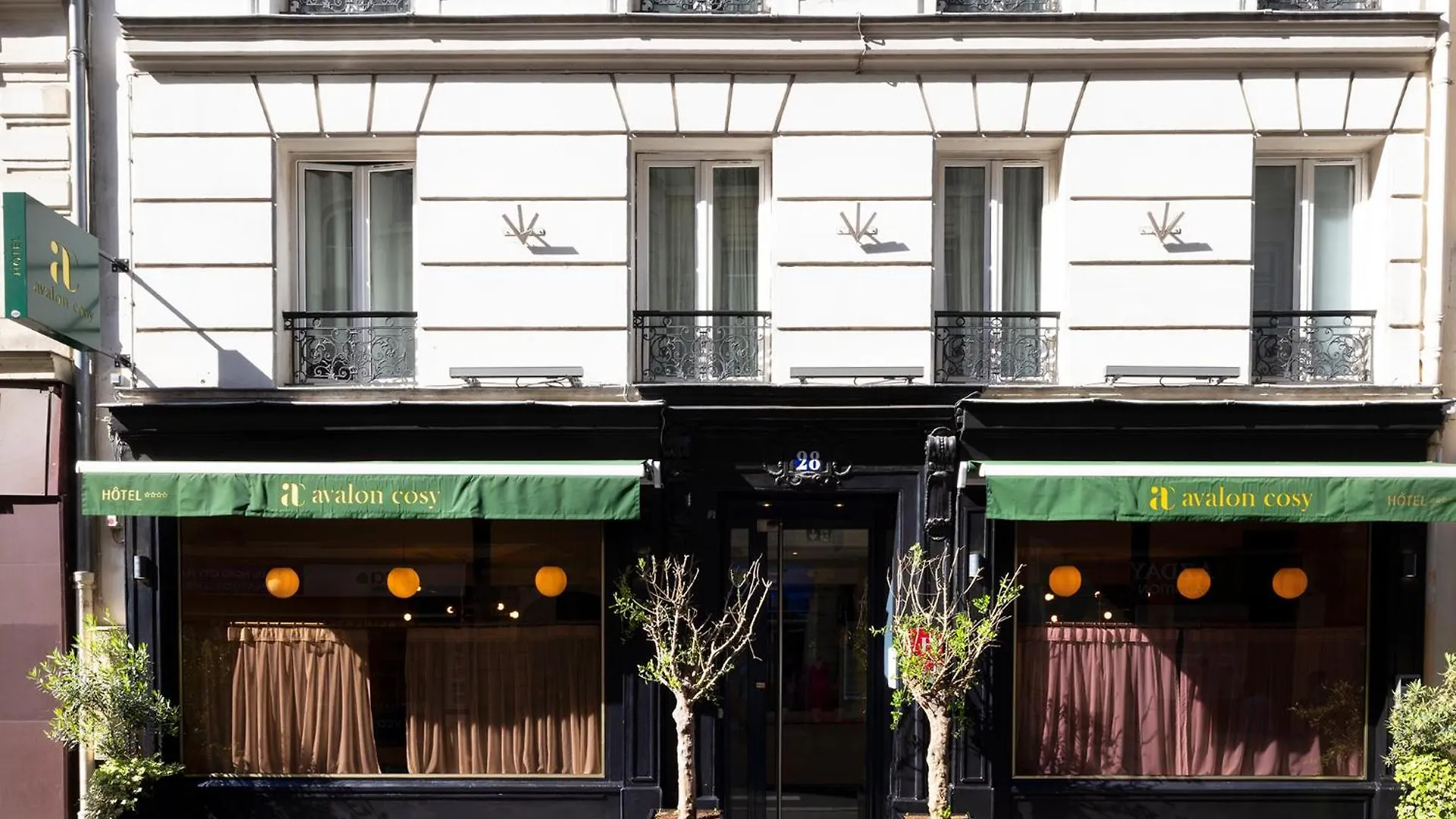 Hotell Avalon Cosy 4*