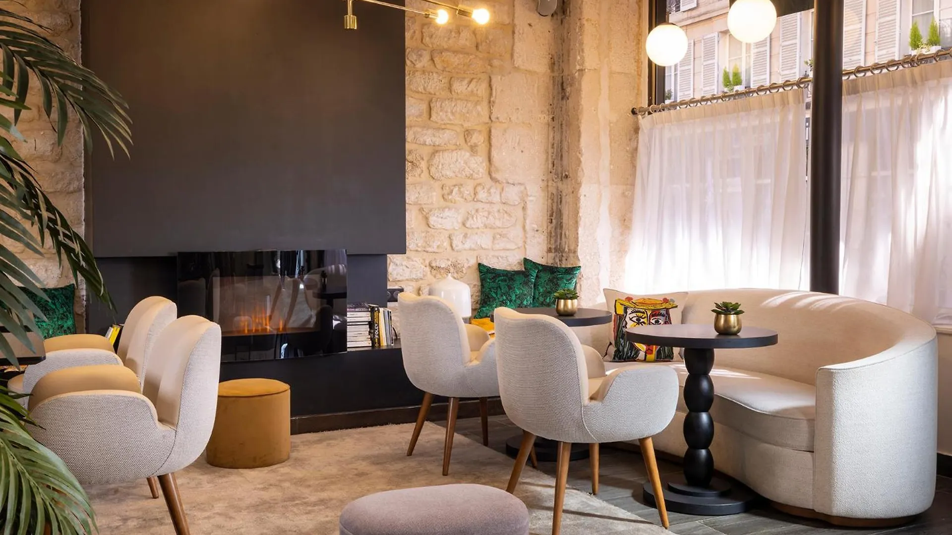 Avalon Cosy Hotel 4*